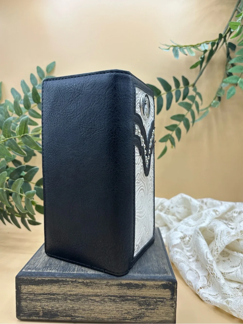 Eagle Concho Western Wallet